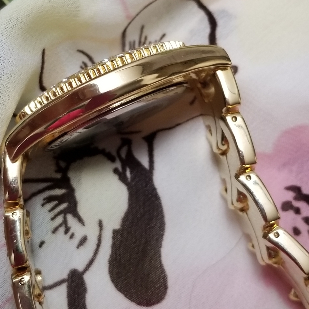 Womens Quartz Watch - Picture 10 of 10